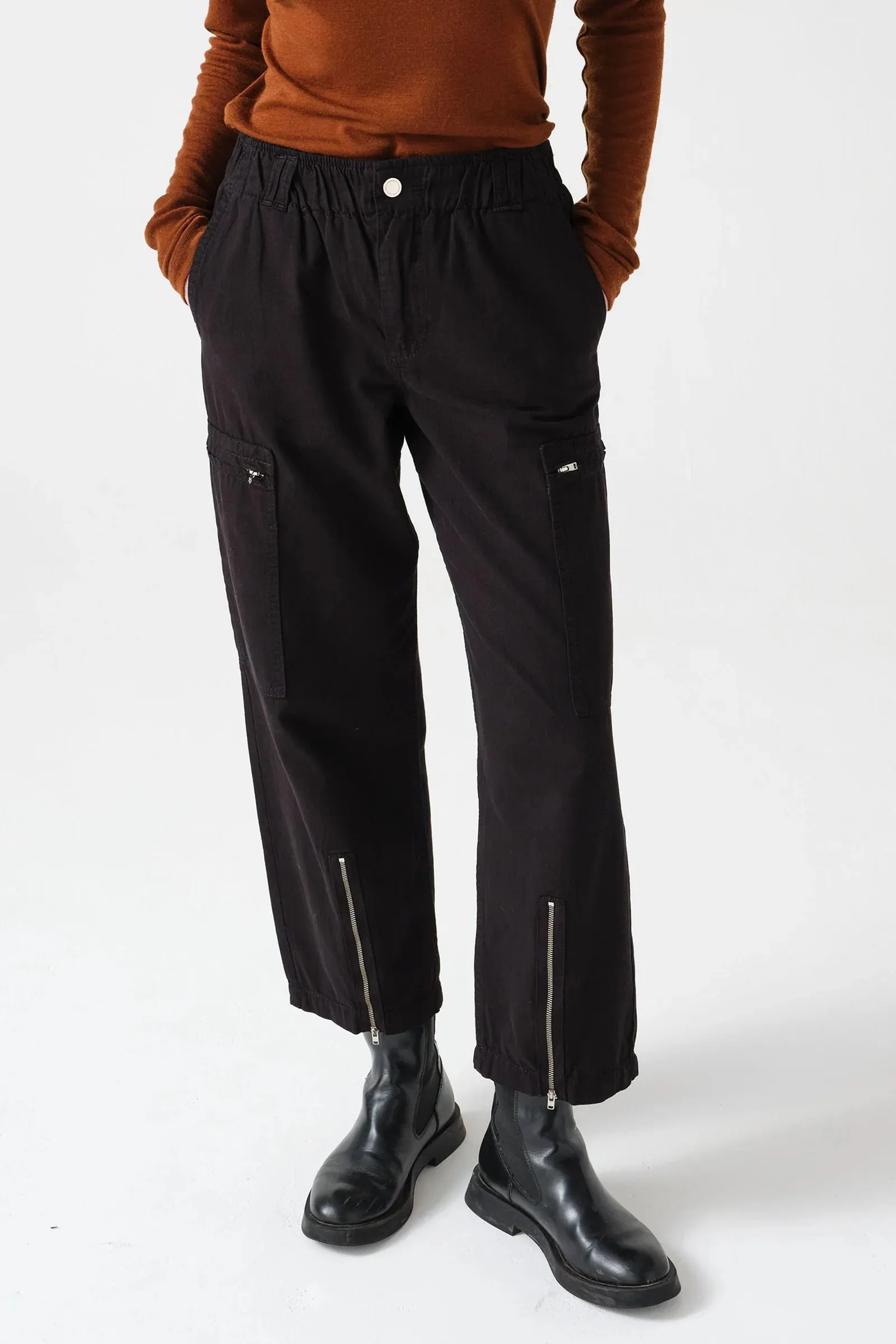 Amelia Pant Black