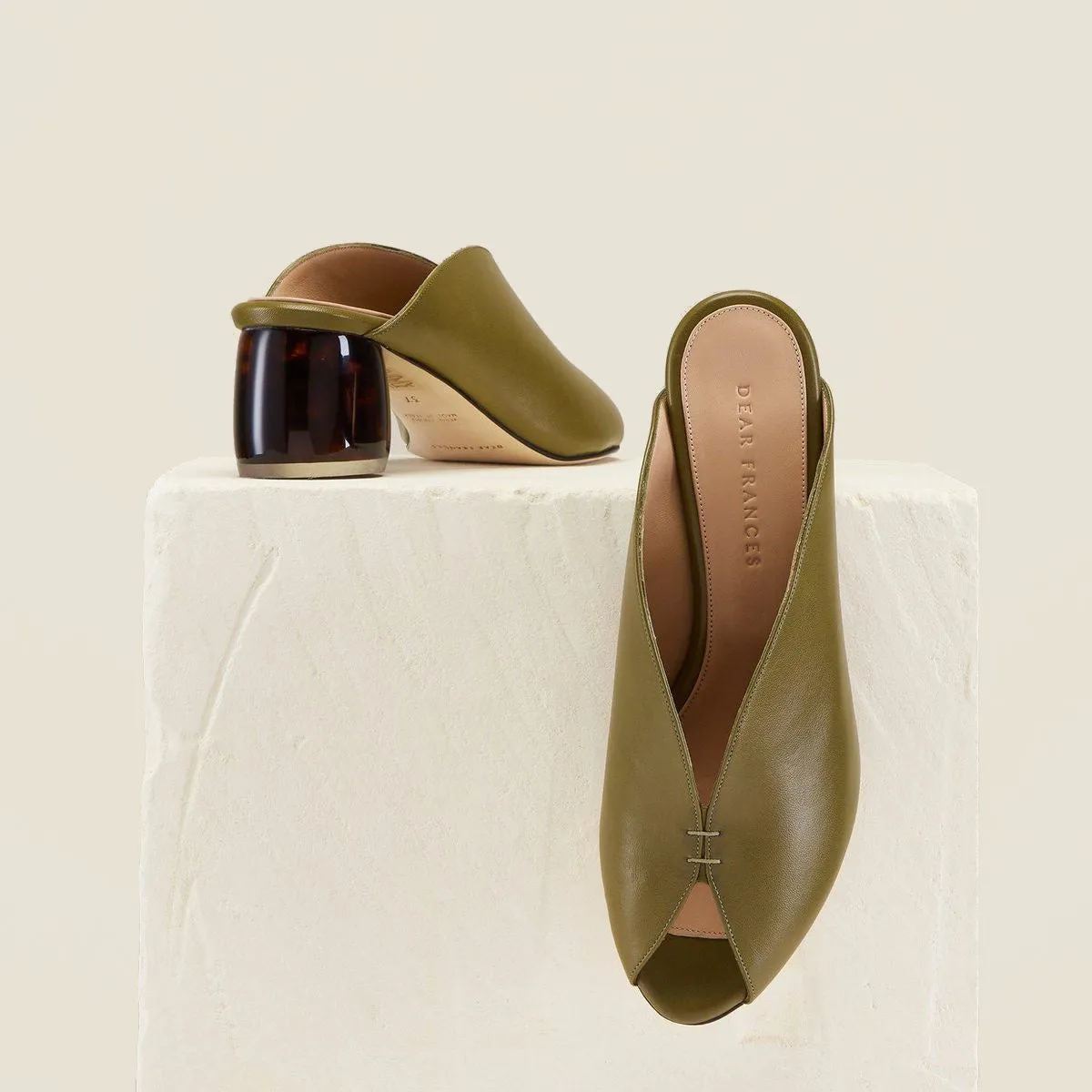 Ayr Mule, Olive