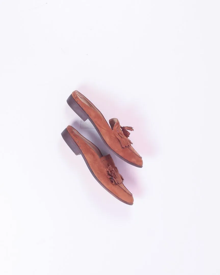 Brown Mules, 8